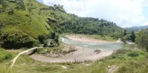 उत्तराखंड में अल्मोड़ा की कोसी नदी का दर्द, 24 साल में 31 करोड़ खर्च, फिर भी अधूरी सीवर लाइन योजना।