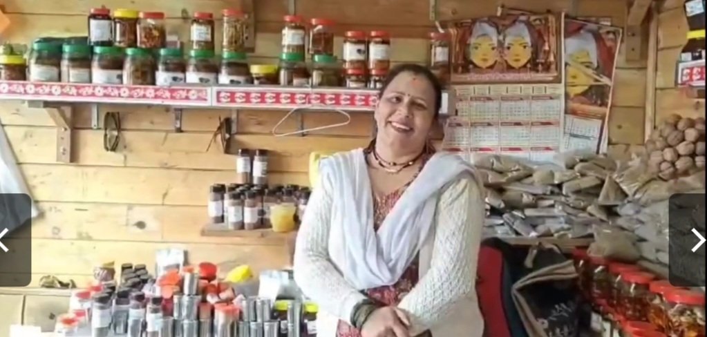 उत्तराखंड में नैनीताल की महिलाएं घर बैठे कर रहीं कमाल, विदेशों तक पहुंच रहे पहाड़ी उत्पाद, मंडुवा-झिंगुरा से अचार-जैम तक।