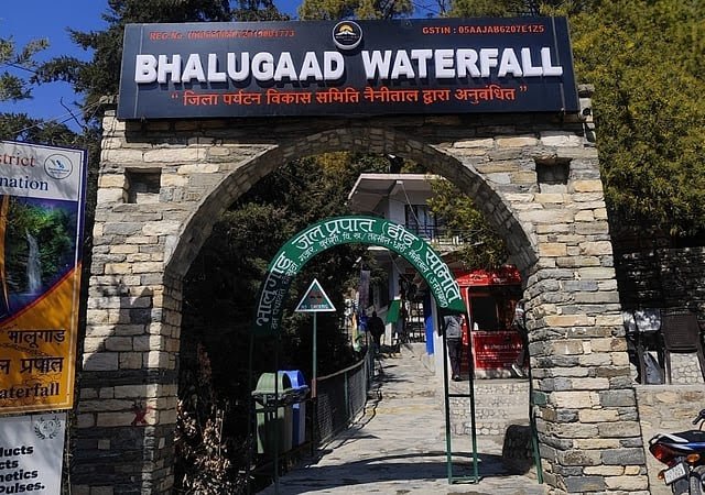 उत्तराखंड का भालूगाड़ मॉडल: वनों की पारिस्थितिकी तंत्र सेवाओं के भुगतान की हिमालयी पहल।