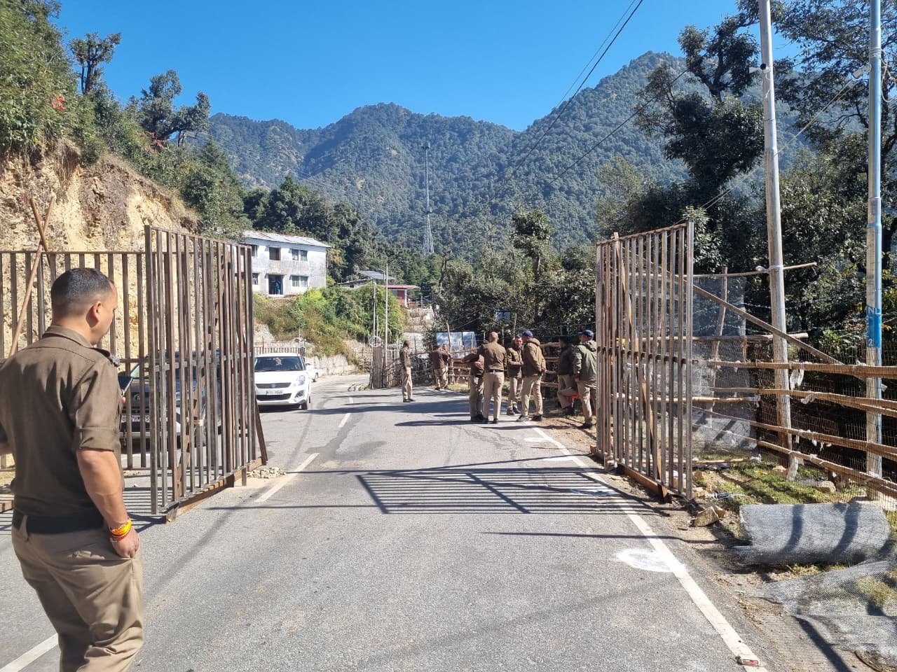 उत्तराखंड में गैरसैंण के भराड़ीसैंण में धारा 163 लागू, प्रधान संगठन ने किया विधानसभा घेराव का ऐलान।