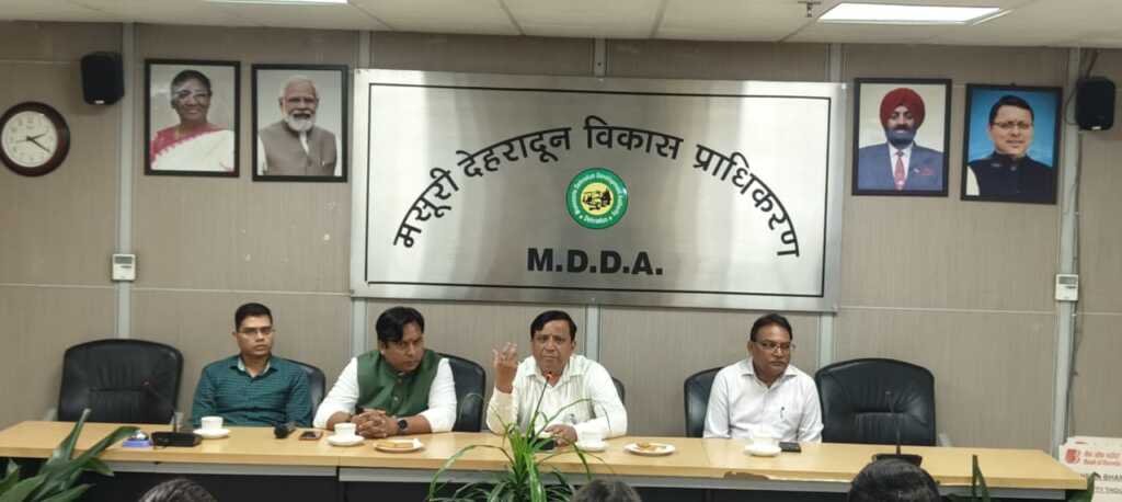 उत्तराखंड में एमडीडीए की नई पहचान को मिली रचनात्मक उड़ान, मैस्कॉट डिज़ाइन एवं स्लोगन प्रतियोगिता- 2026 के विजेताओं को किया सम्मानित।