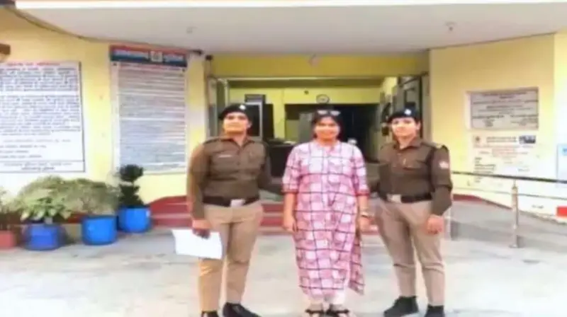 उत्तराखंड के हरिद्वार में उर्मिला सनावर की गिरफ्तारी के बाद एक और मुकदमा, बढ़ीं मुश्किलें।