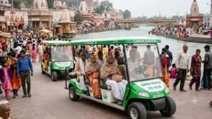 उत्तराखंड के हरिद्वार में श्रद्धालुओं की सुविधा के लिए दीपावली से पहले ‘गंगा सारथी’ इलेक्ट्रिक गोल्फ कार्ट सेवा शुरू होगी, किराया बस 20 रुपये।