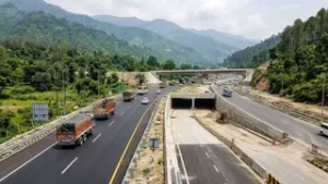 उत्तराखंड में बनेंगे कई फ्लाईओवर, लालकुआं-हल्द्वानी बाईपास को भी केंद्र की हरी झंडी।